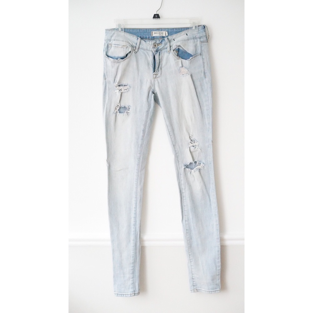 Distressed Skinny Jeans